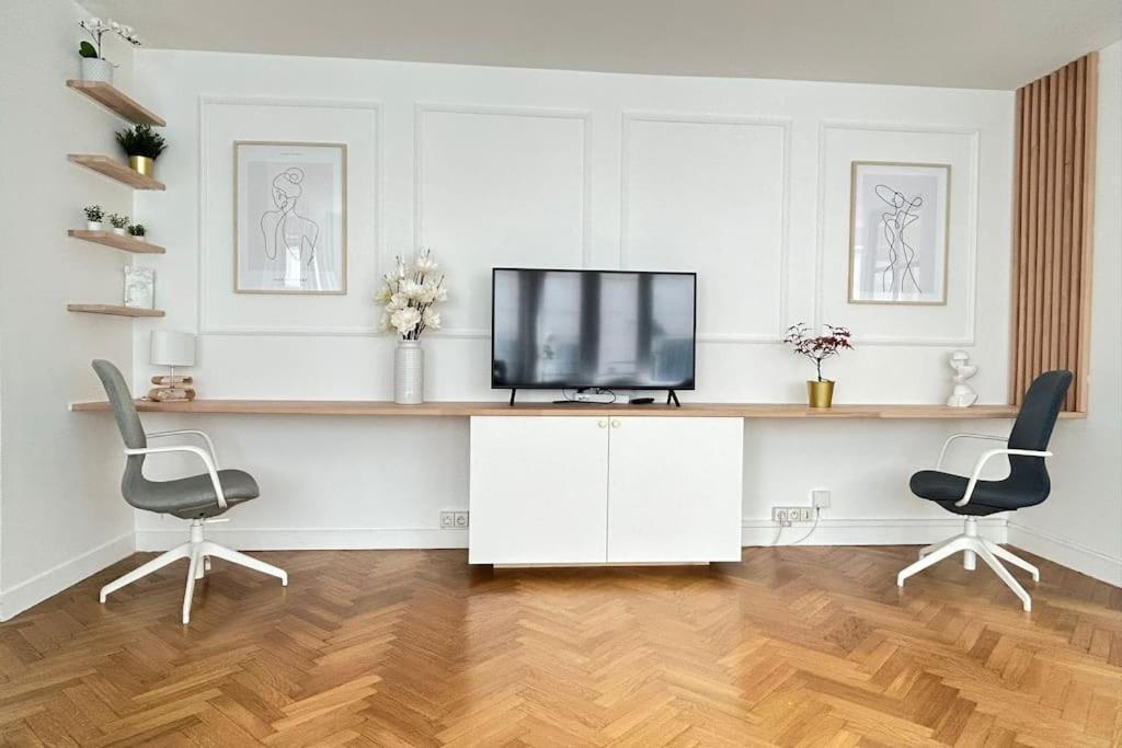 Appartamento Sublime Flat - Heart Of Paris - Le Marais Esterno foto