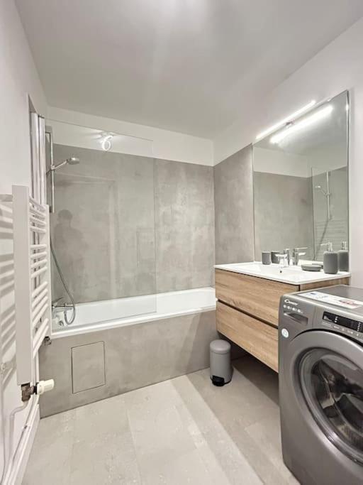 Appartamento Sublime Flat - Heart Of Paris - Le Marais Esterno foto