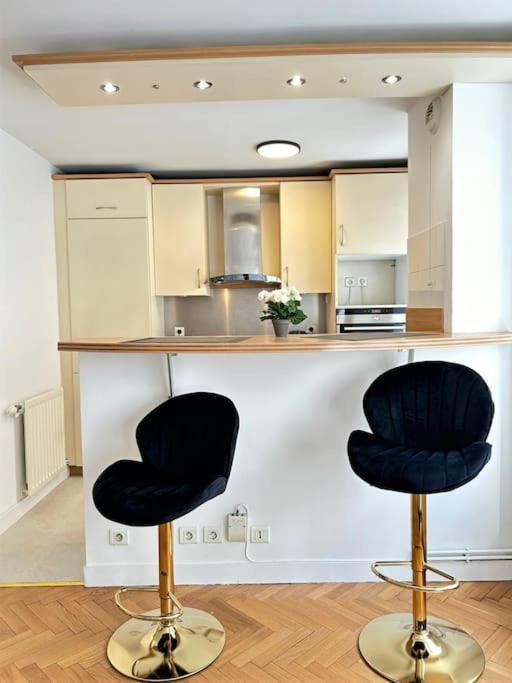 Appartamento Sublime Flat - Heart Of Paris - Le Marais Esterno foto